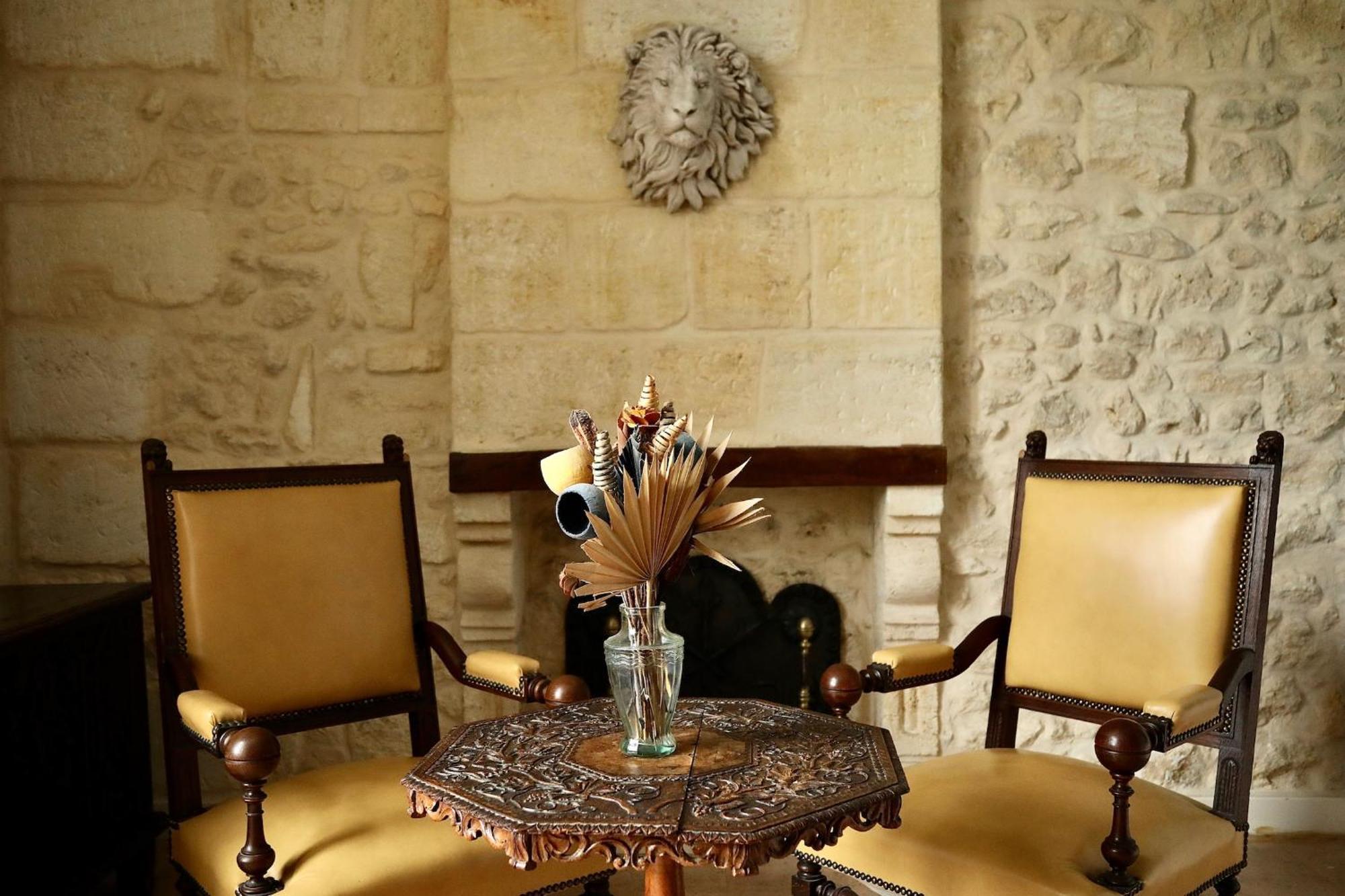 Chateau Borgeat De Lagrange - Privatisation * Blaye